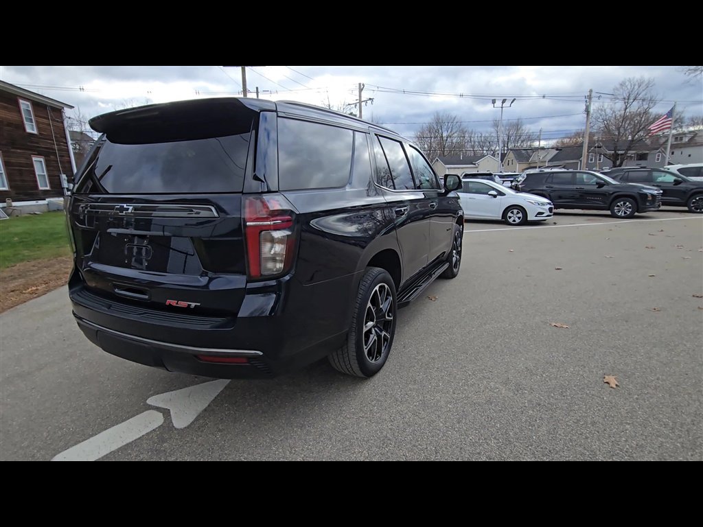 Used 2022 Chevrolet Tahoe RST w/ Luxury Package image 8