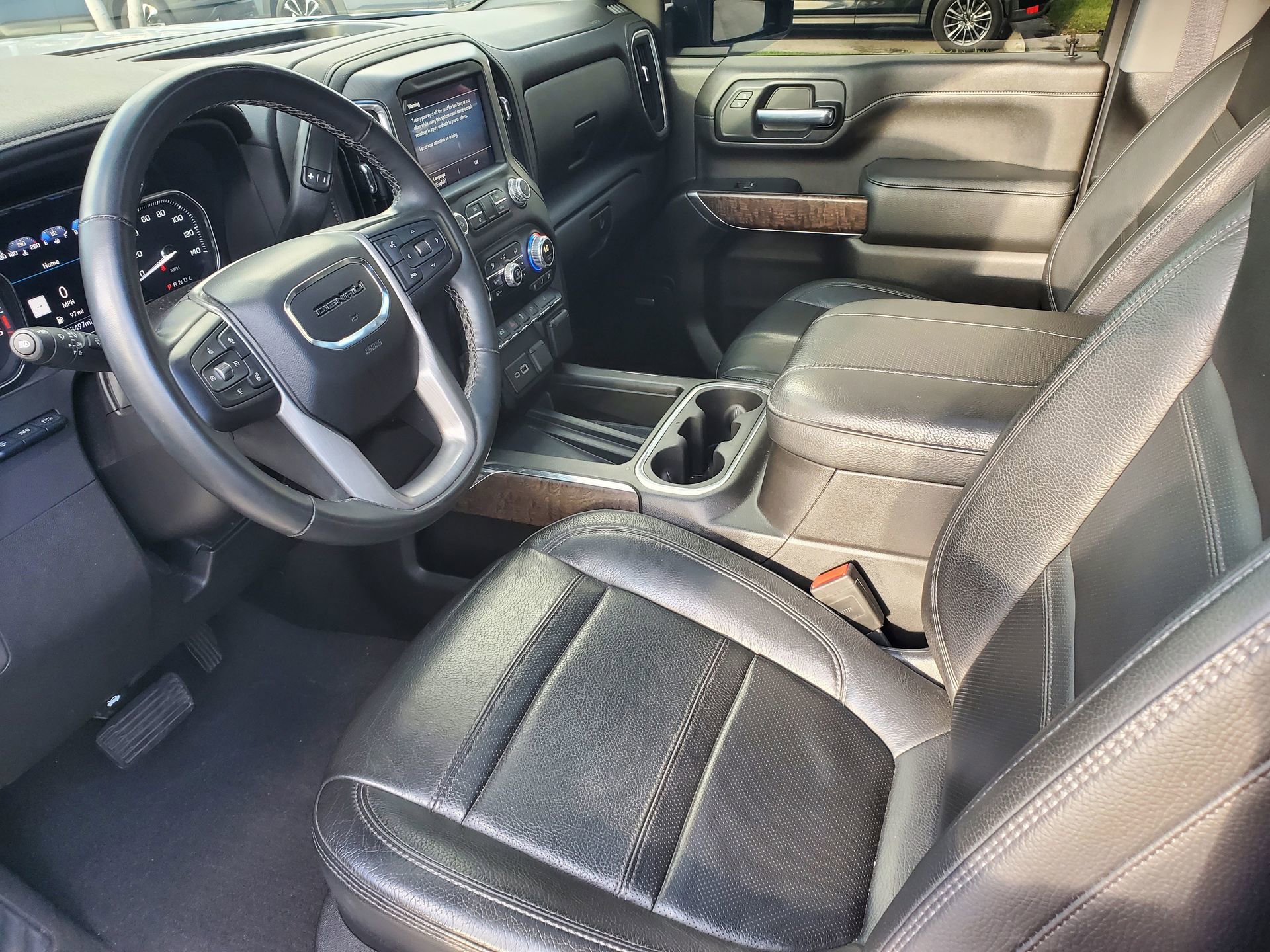 Used 2023 GMC Sierra 3500 Denali w/ Denali Ultimate Package image 18