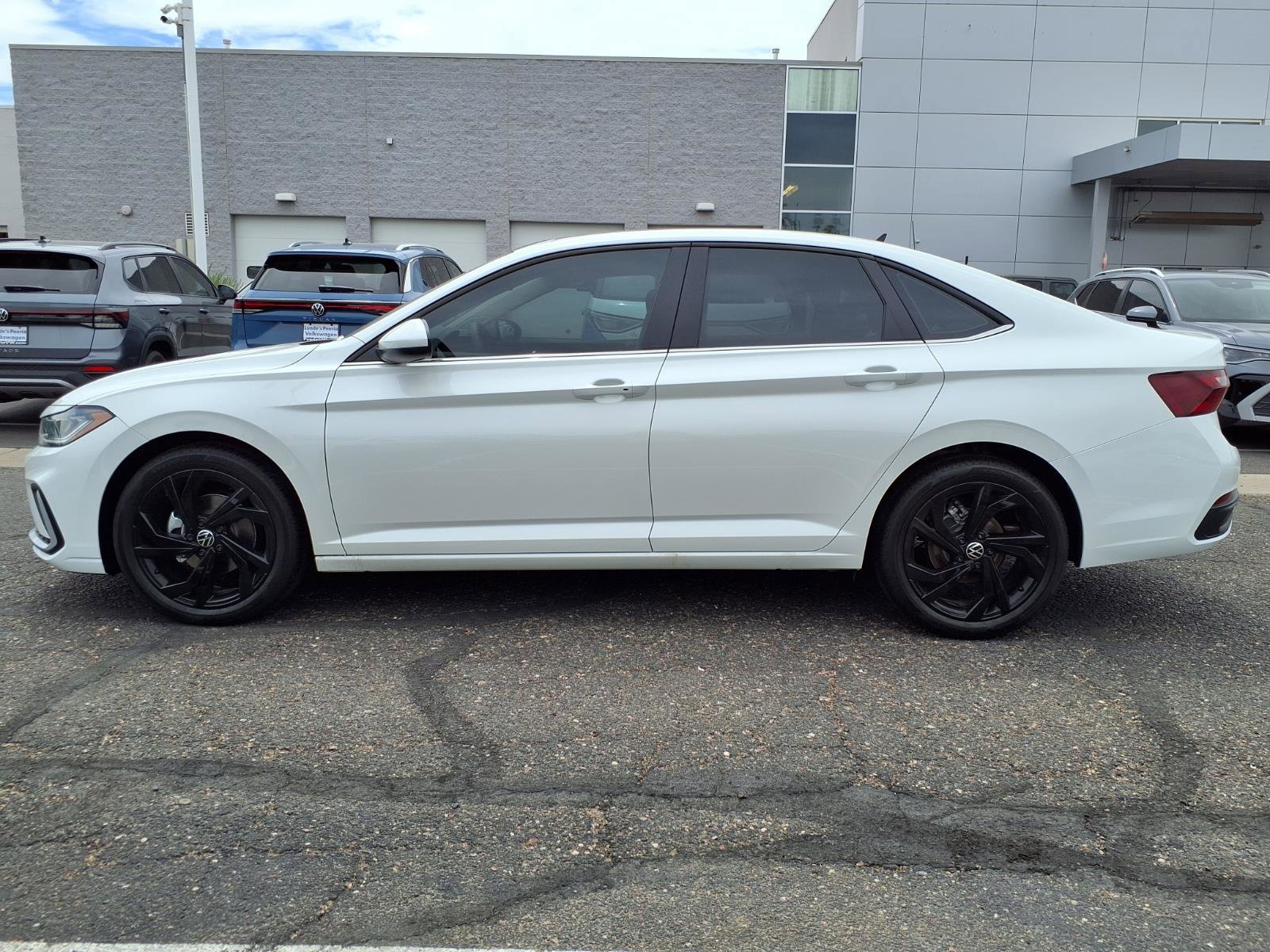 New 2026 Volkswagen Jetta SE image 2