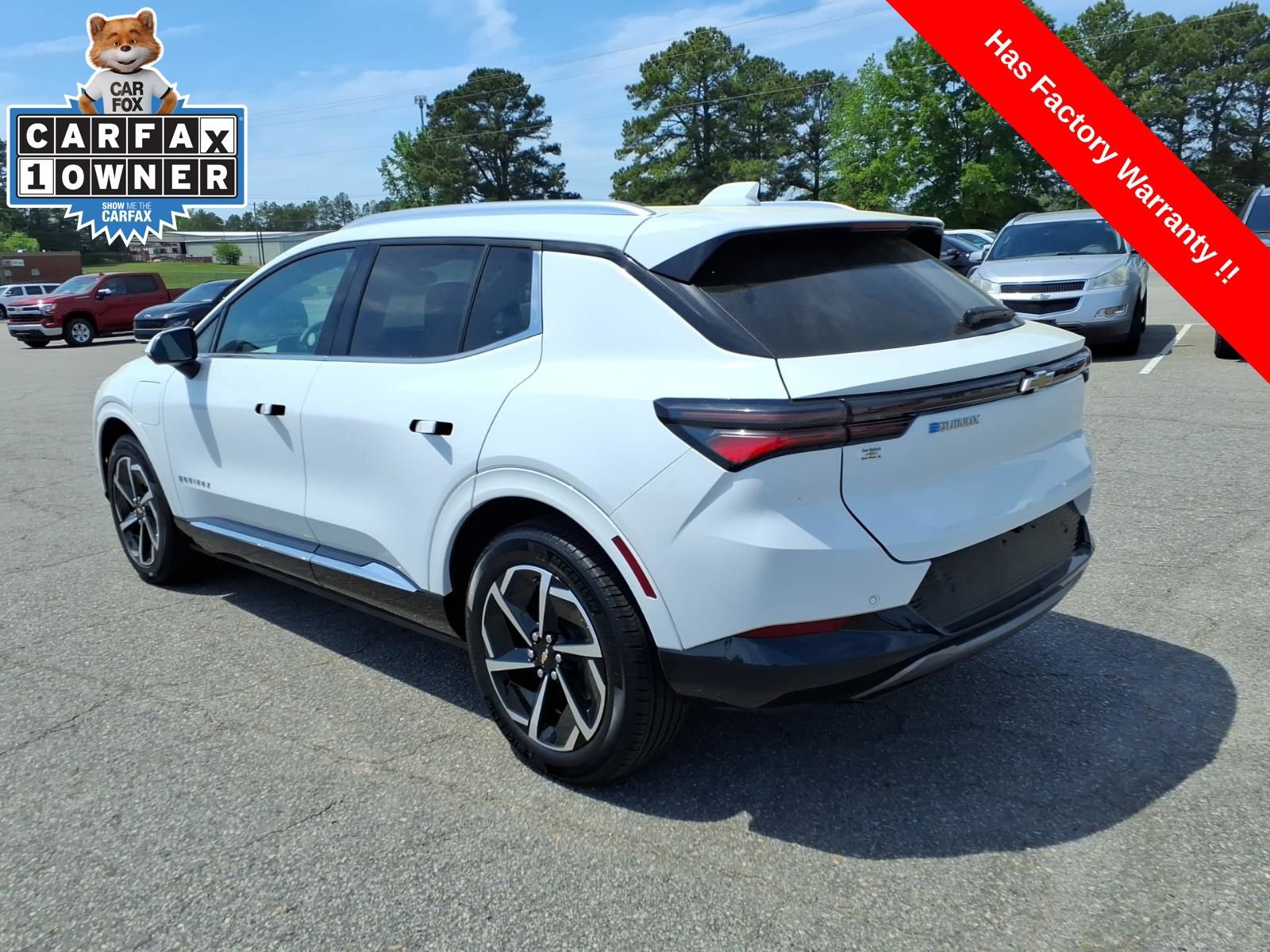 Used 2025 Chevrolet Equinox EV LT FWD image 3