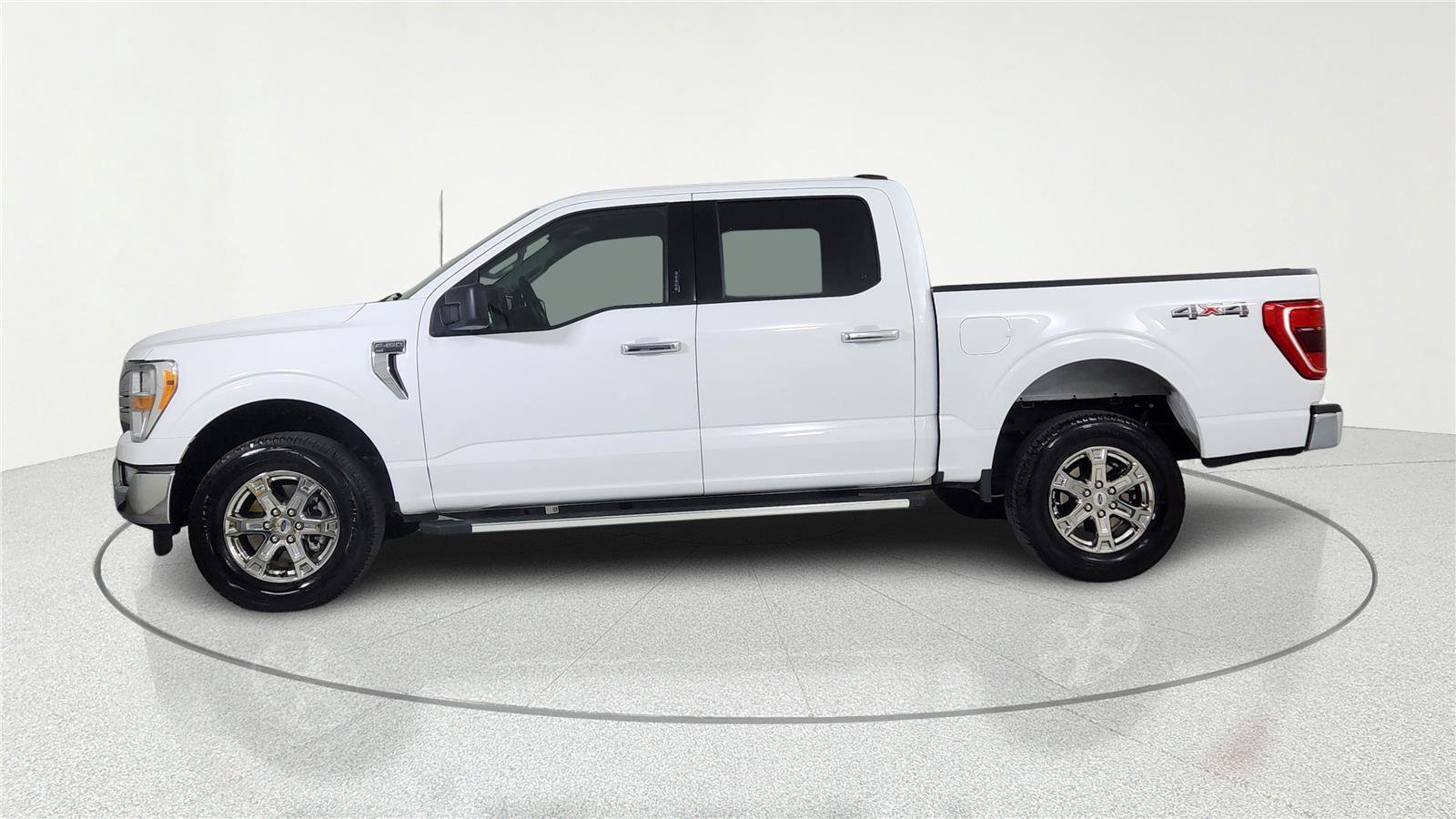 Used 2023 Ford F150 XLT w/ Equipment Group 301A Mid image 3