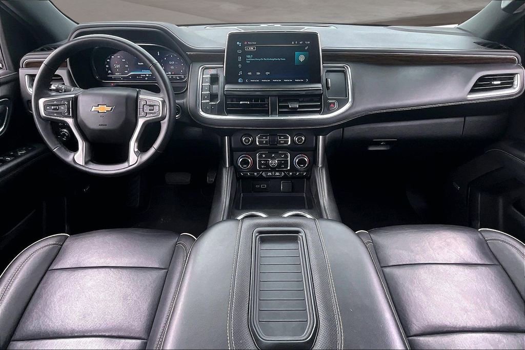 Used 2024 Chevrolet Suburban Premier image 7