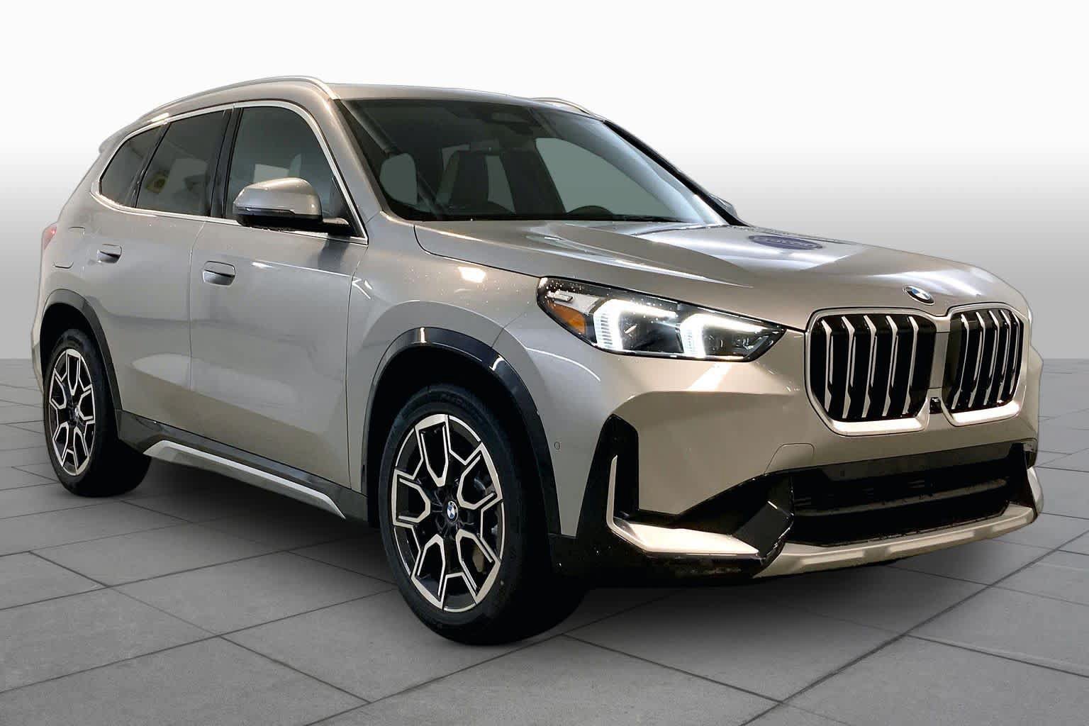 New 2026 BMW X1 xDrive28i w/ Technology Package AWD/4WD image 2