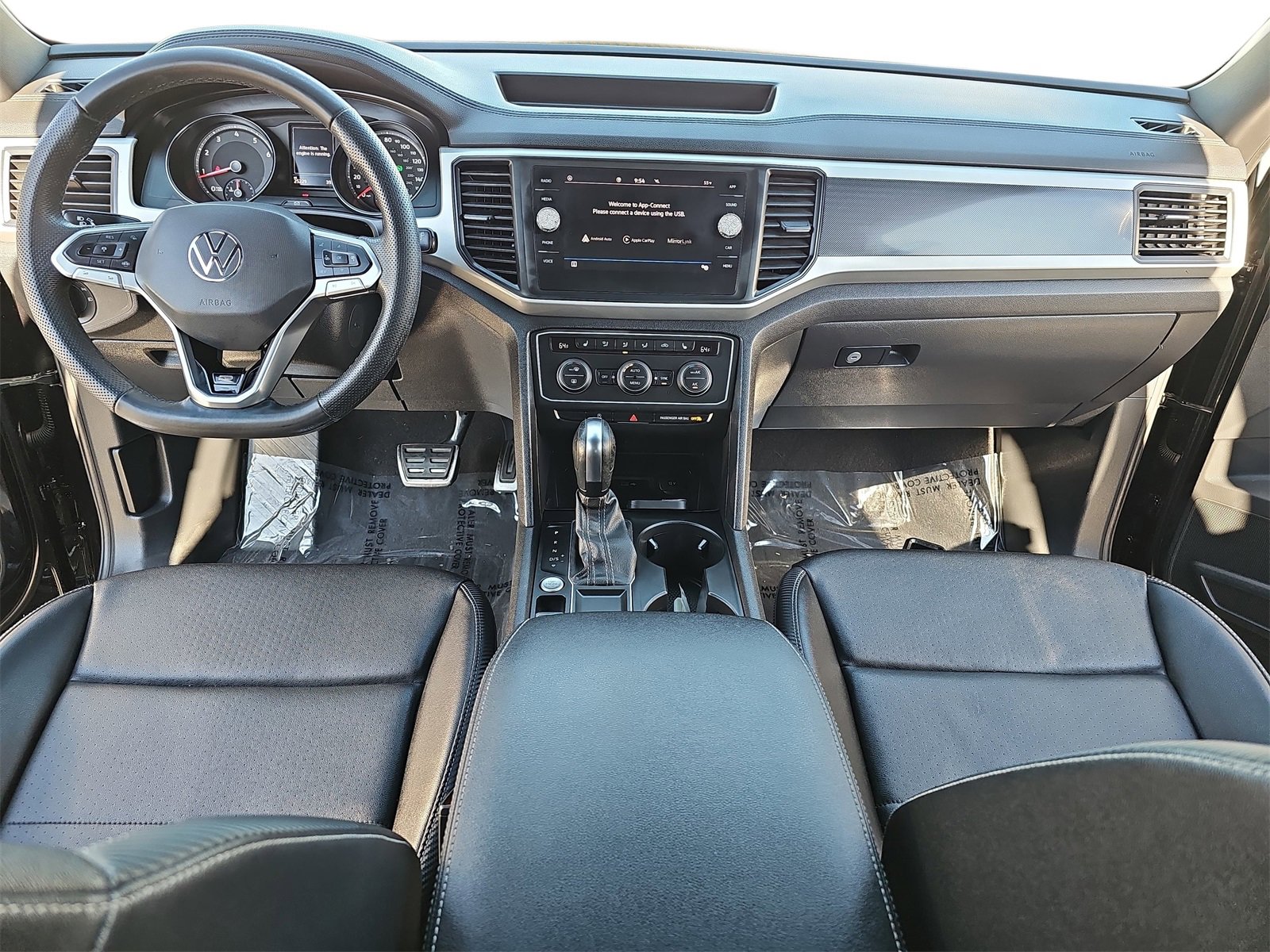 Used 2021 Volkswagen Atlas Cross Sport SE w/ Panoramic Sunroof Package image 9