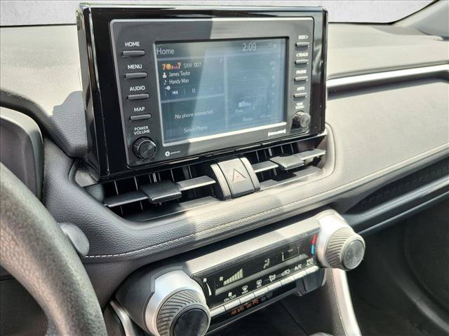 Used 2022 Toyota RAV4 LE FWD image 14