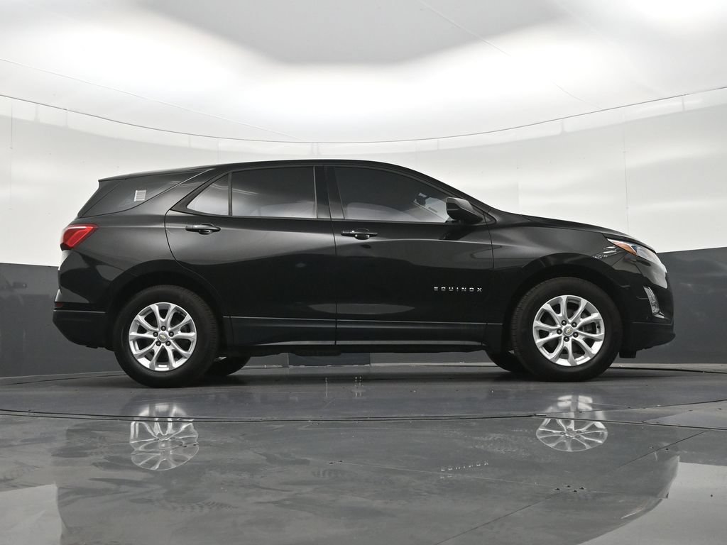 Used 2019 Chevrolet Equinox LS FWD image 28
