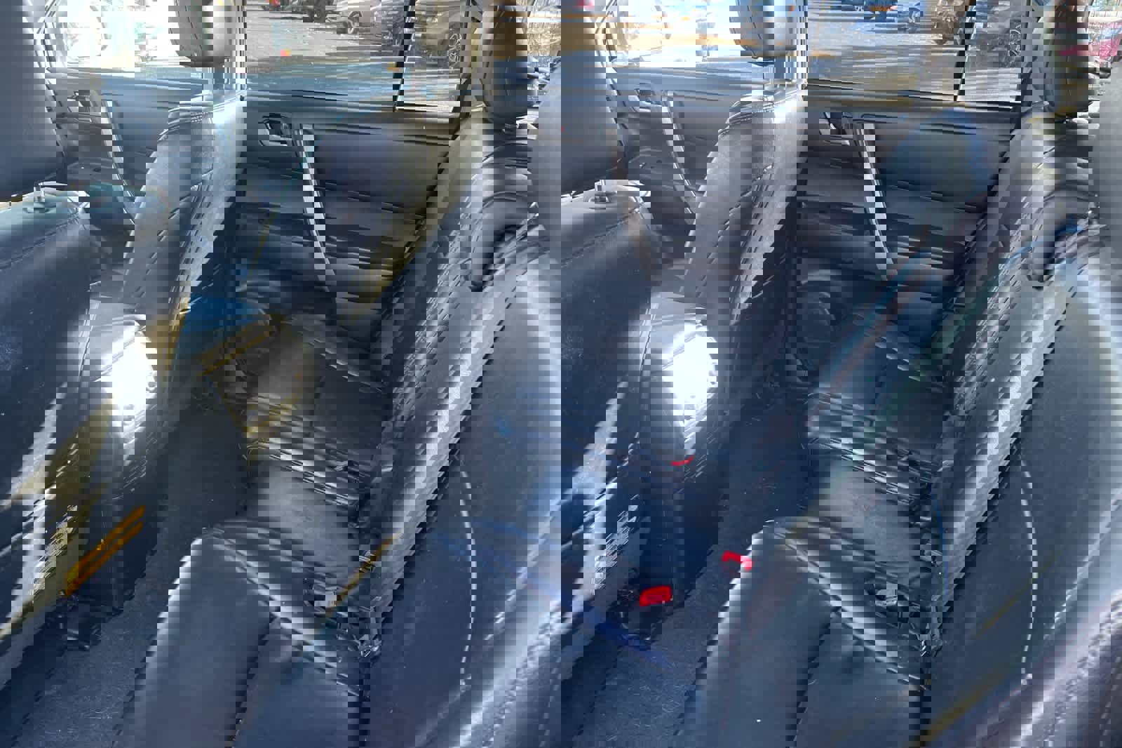 Used 2013 Toyota Highlander SE image 4