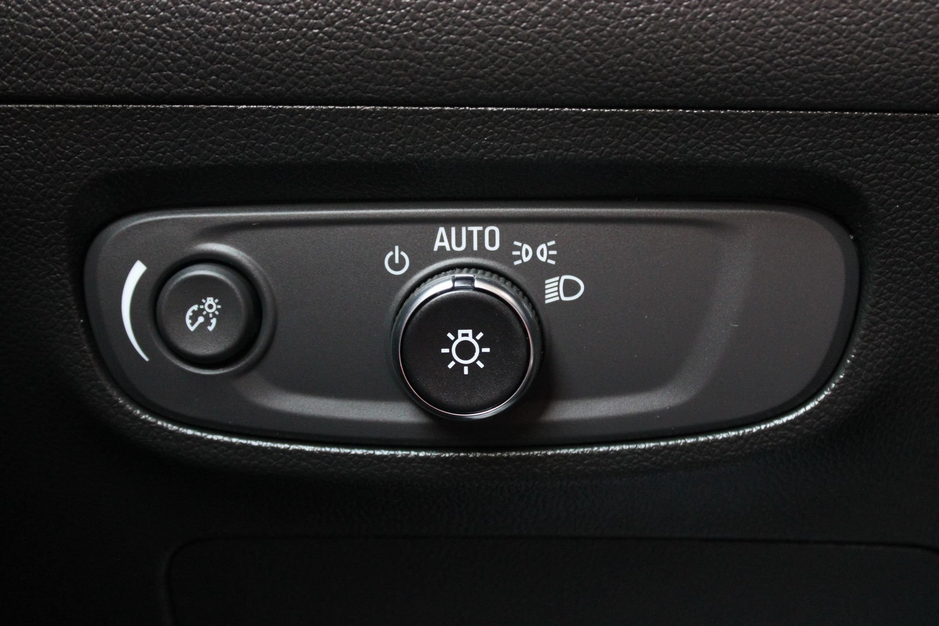 Used 2024 Buick Encore GX Preferred FWD image 27