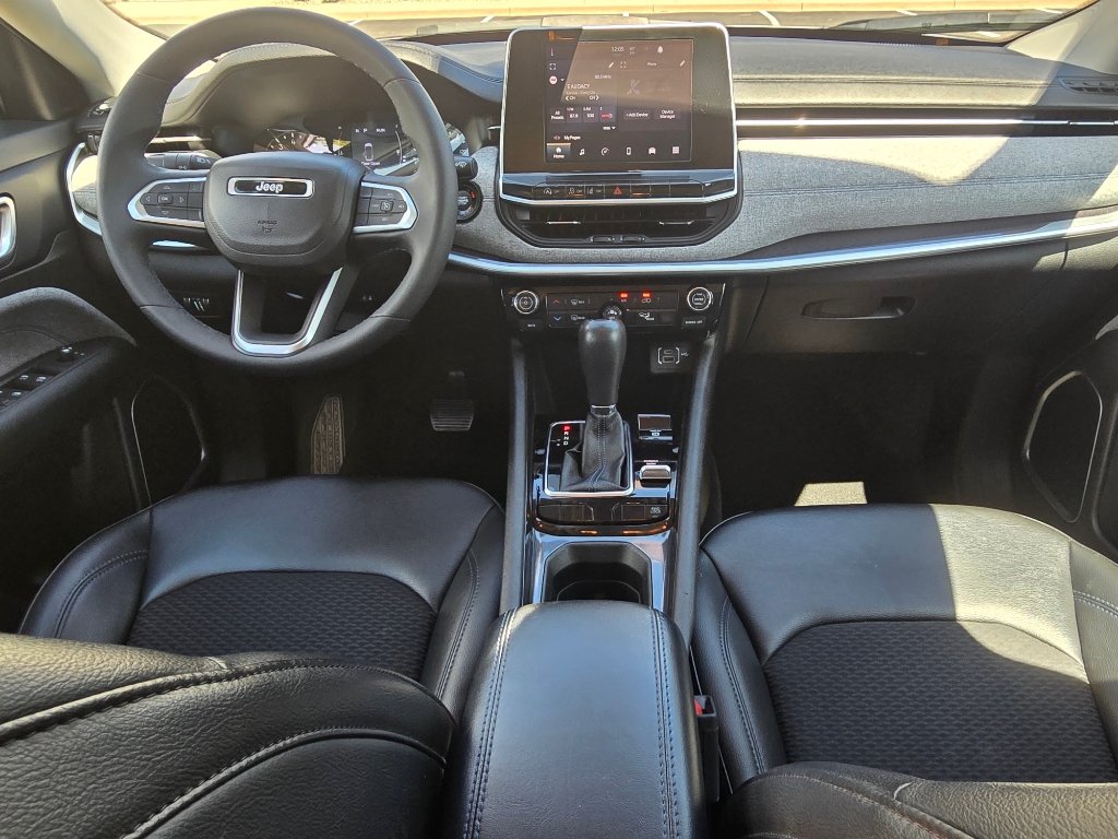 Used 2022 Jeep Compass Latitude AWD/4WD image 25