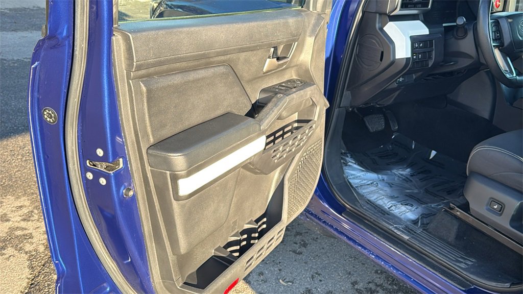 Used 2024 Toyota Tacoma TRD Off-Road image 13