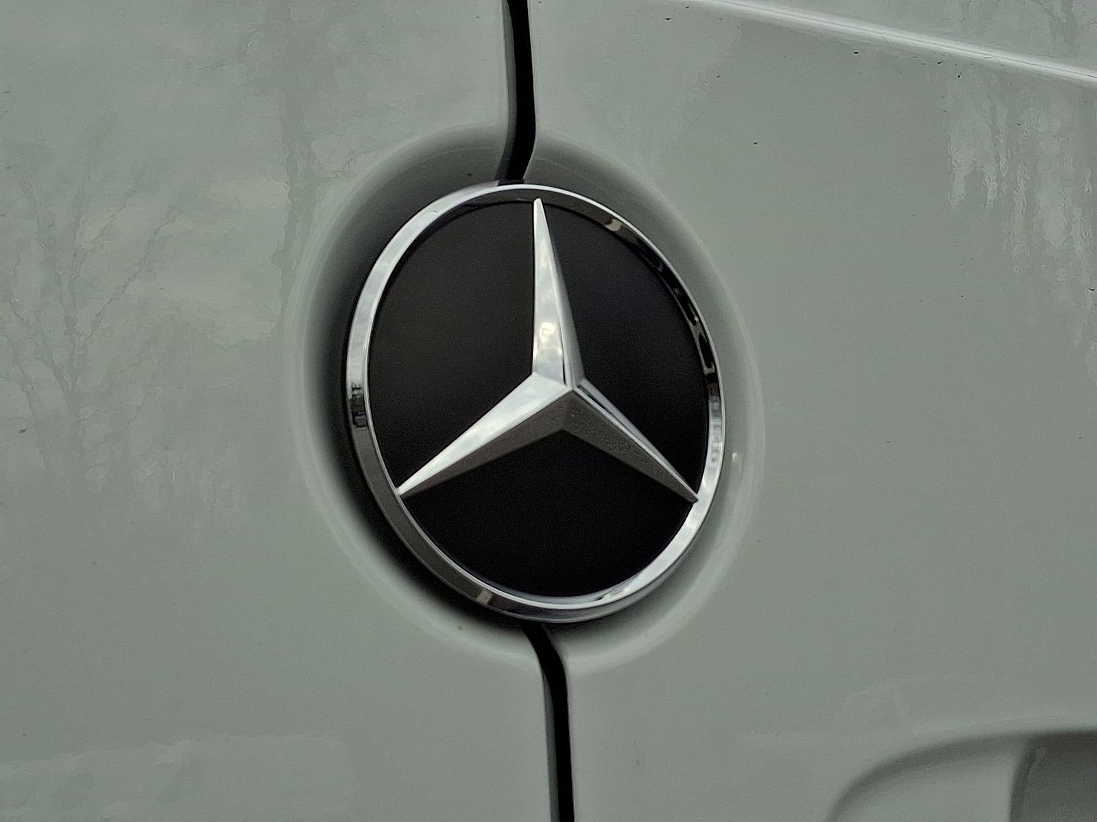 Used 2025 Mercedes-Benz Sprinter 2500 image 28