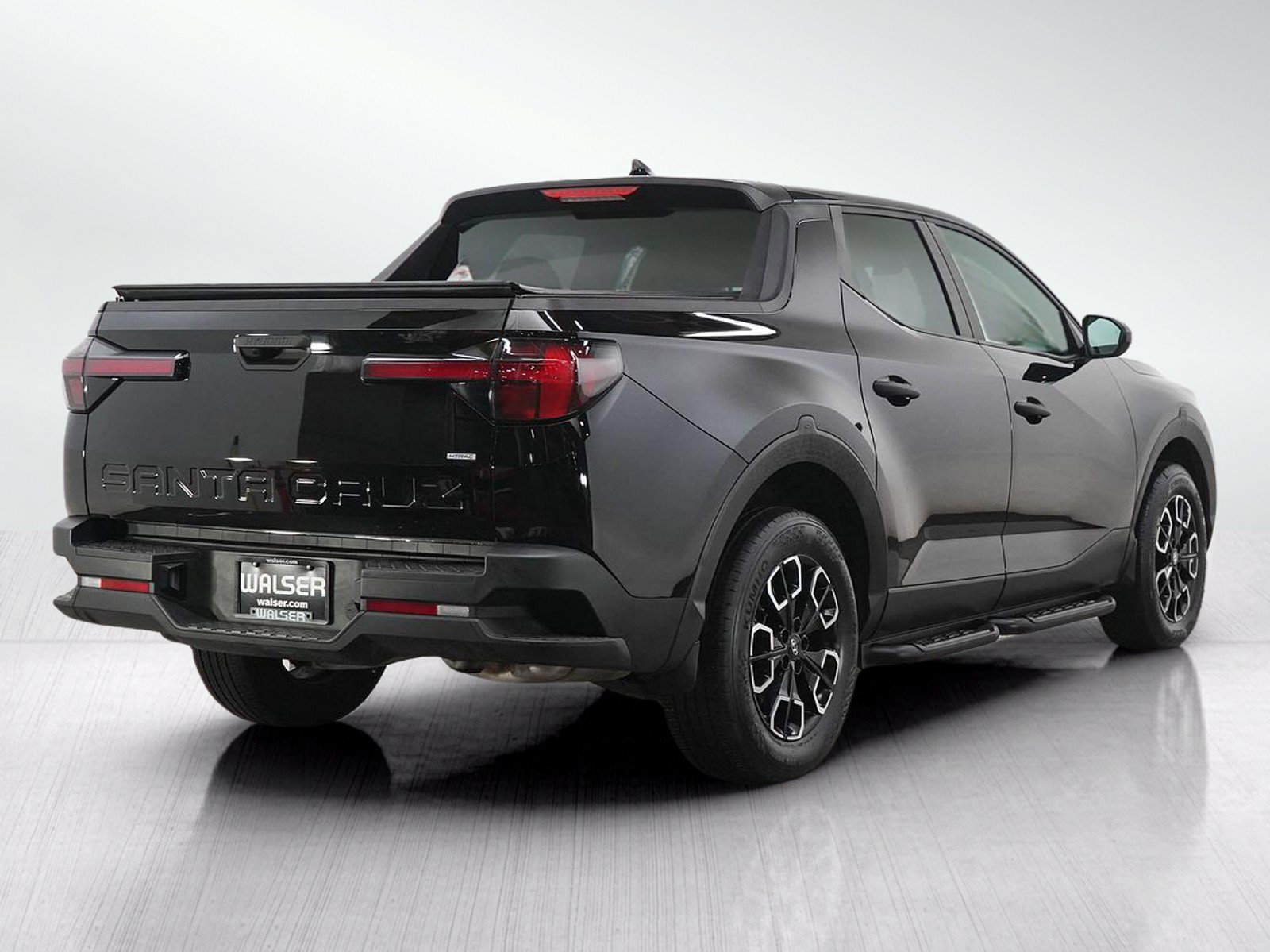 Used 2024 Hyundai Santa Cruz SE AWD/4WD image 5