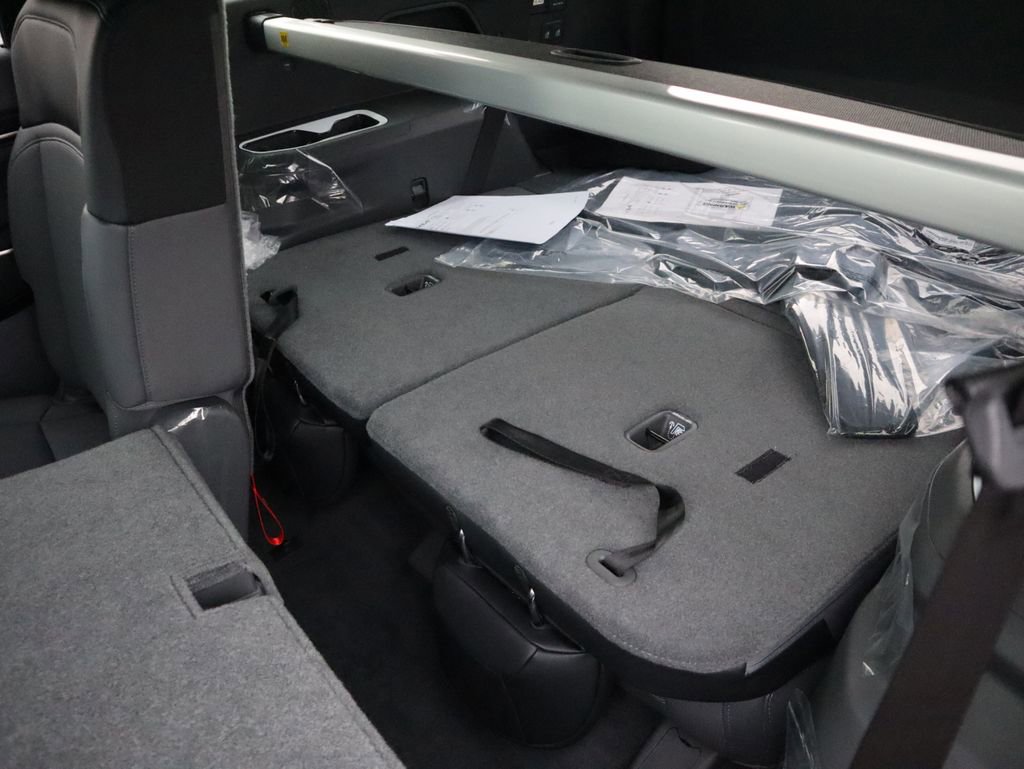 New 2026 Kia EV9 Light RWD image 16