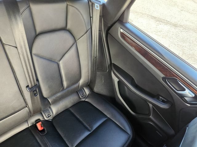 Used 2019 Porsche Macan AWD/4WD image 16