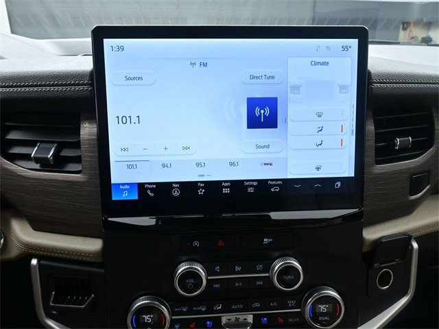 Used 2024 Ford Expedition Limited image 11