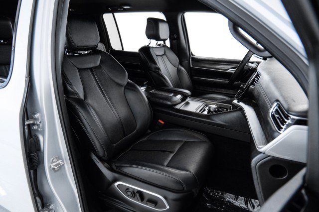 Used 2024 Jeep Wagoneer Series II image 34