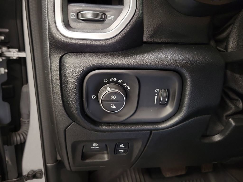 Used 2020 RAM 1500 Big Horn AWD/4WD image 22