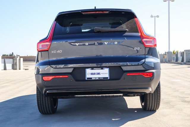 Used 2026 Volvo XC40 B5 Ultra w/ Climate Package AWD/4WD image 5