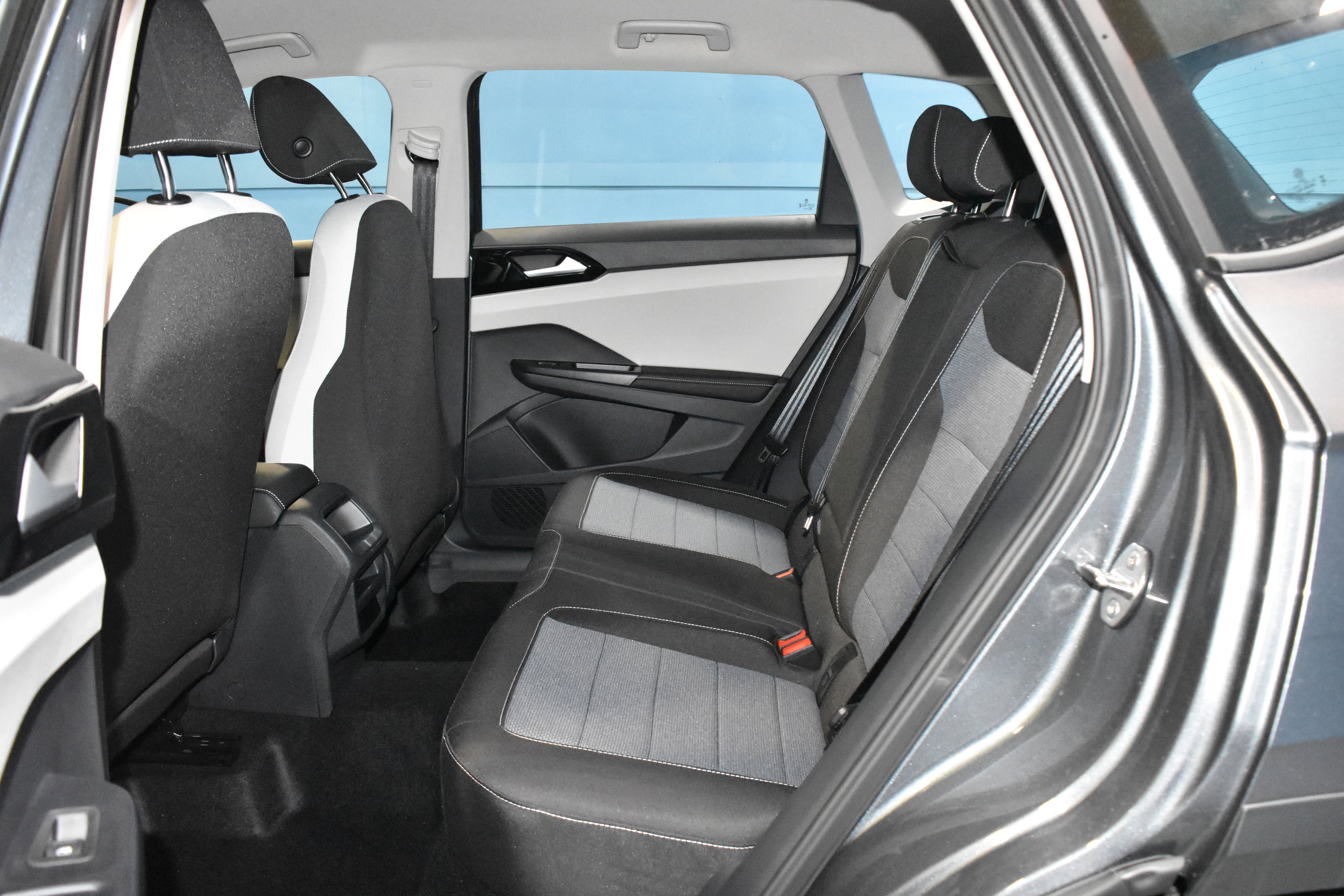 New 2026 Volkswagen Taos S AWD/4WD image 16
