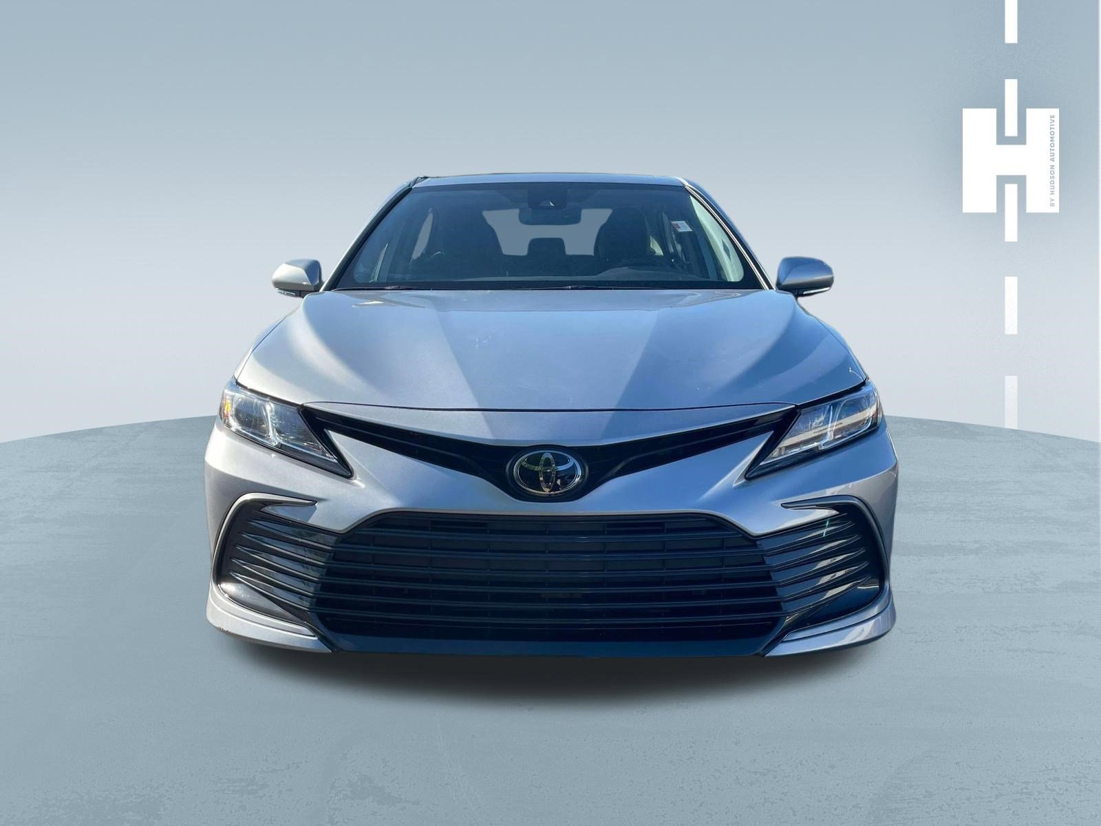 Used 2024 Toyota Camry LE w/ Convenience Package FWD image 2