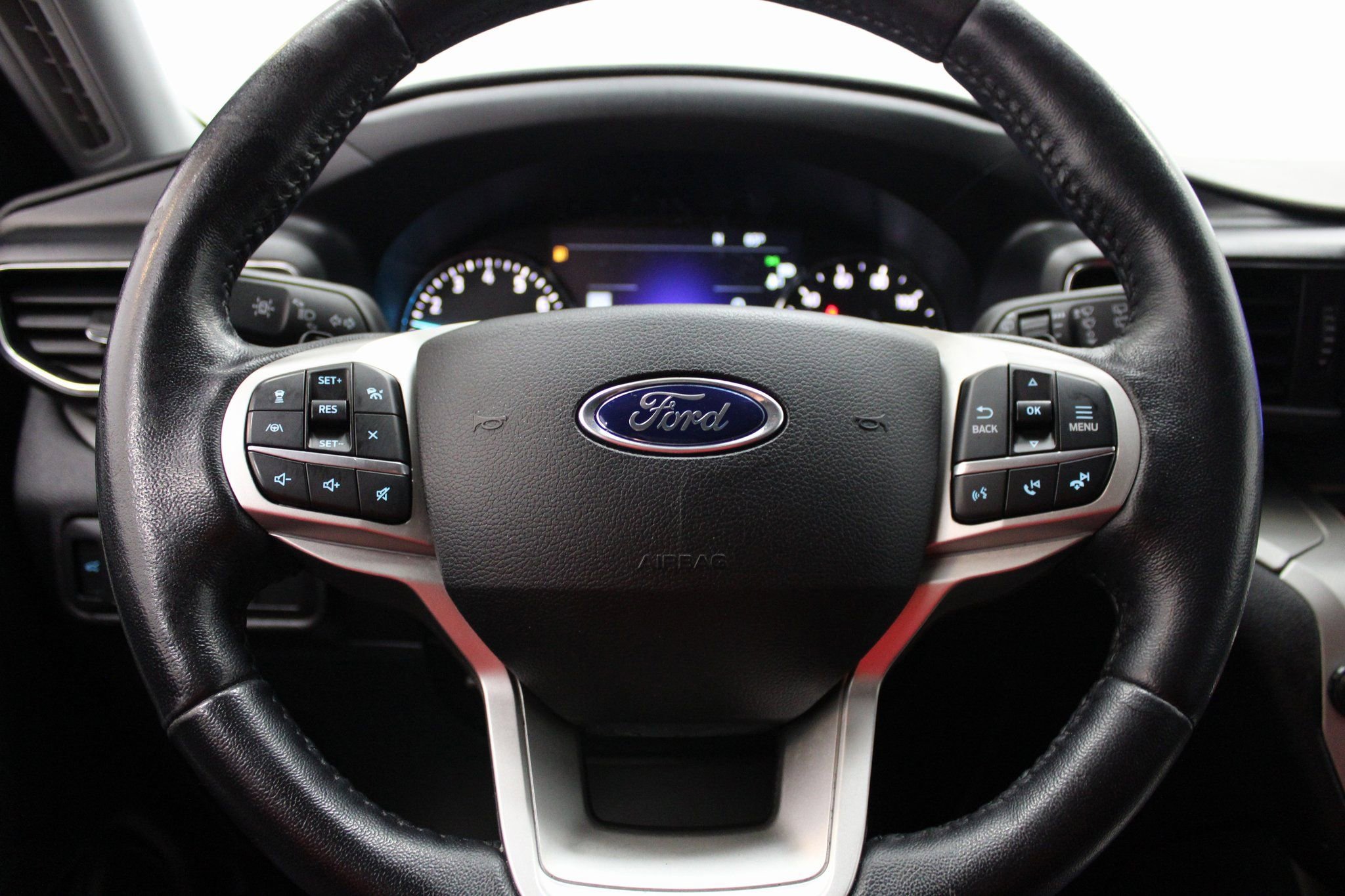 Used 2021 Ford Explorer XLT w/ Equipment Group 202A image 34