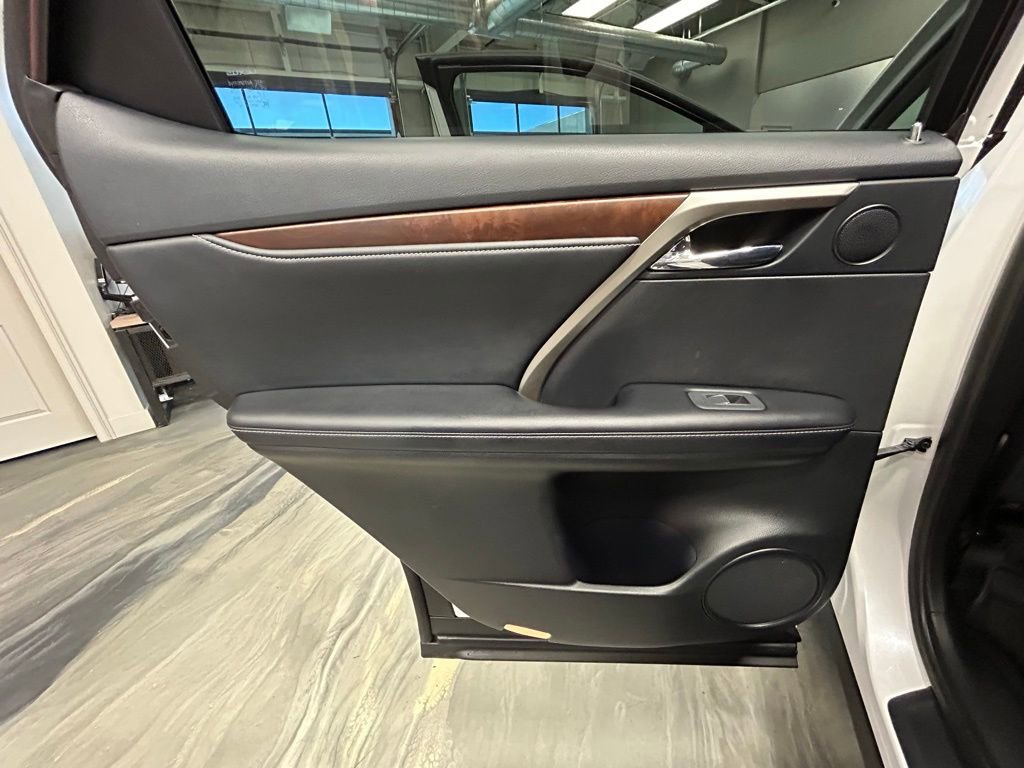 Used 2021 Lexus RX 350L Premium w/ Premium Package image 49