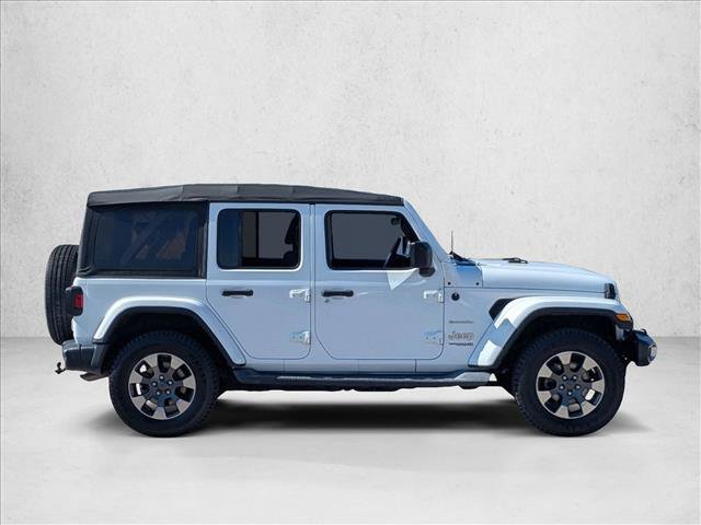Used 2018 Jeep Wrangler Unlimited Sahara AWD/4WD video 4