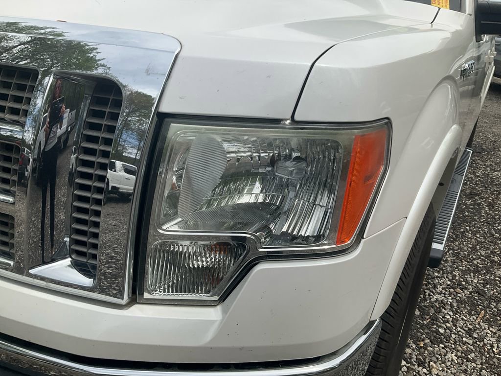 Used 2011 Ford F150 Lariat w/ Lariat Plus Pkg image 9