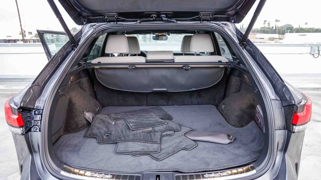 Used 2024 Lexus RX 350h w/ Kick Sensor & Tow Package image 31