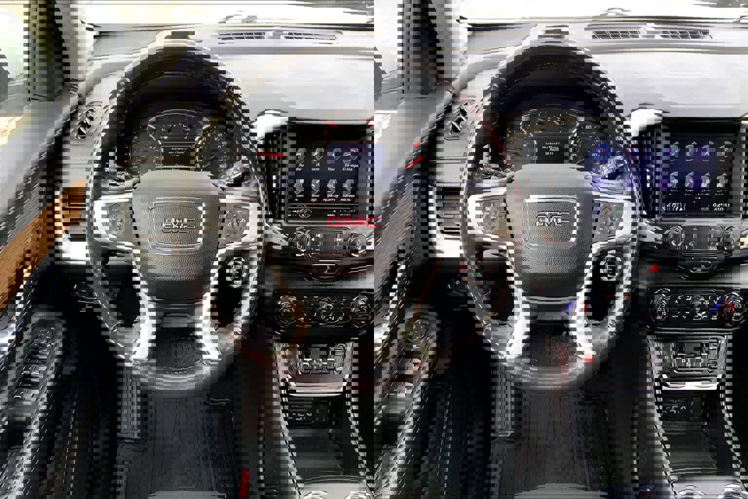 Used 2020 GMC Terrain SLE w/ Driver Convenience Package image 6