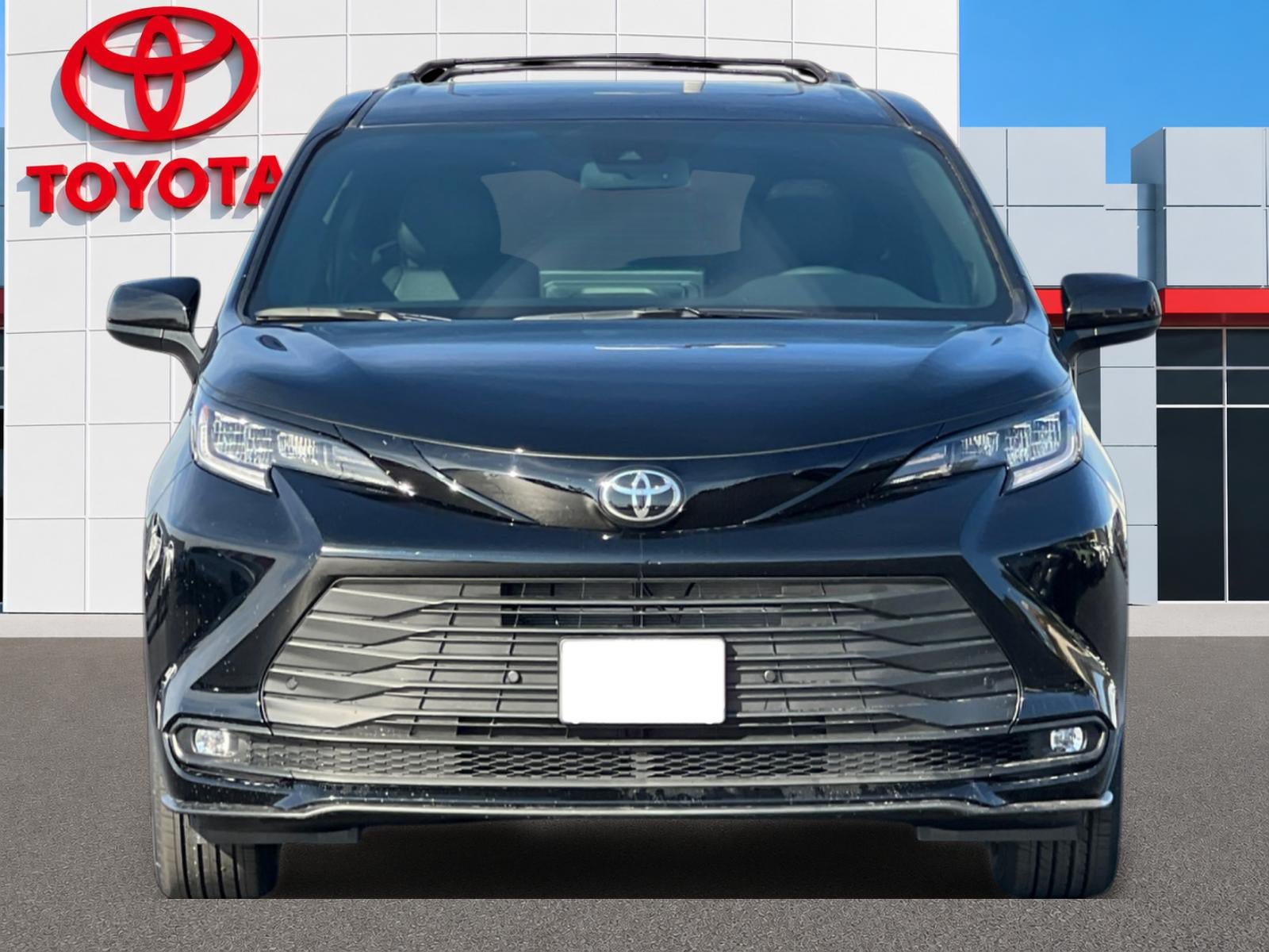 New 2026 Toyota Sienna XLE Woodland Edition AWD/4WD image 8