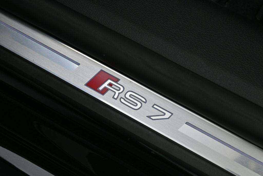 Used 2022 Audi RS 7 Sportback AWD/4WD image 10