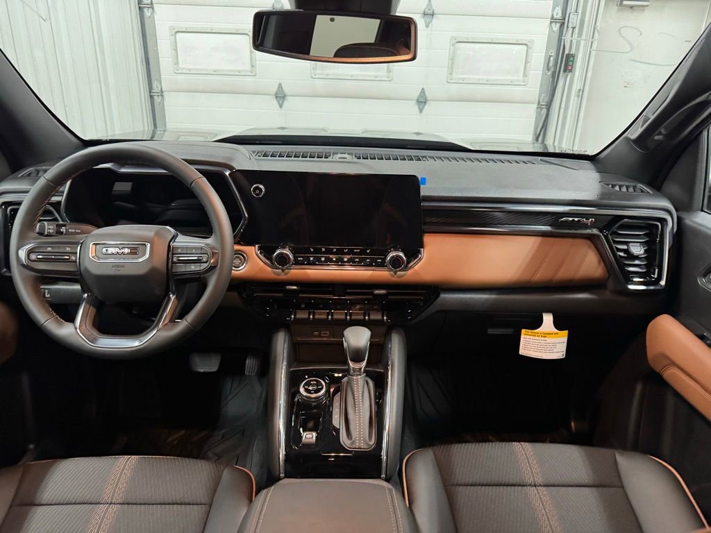 New 2025 GMC Canyon AT4 image 18