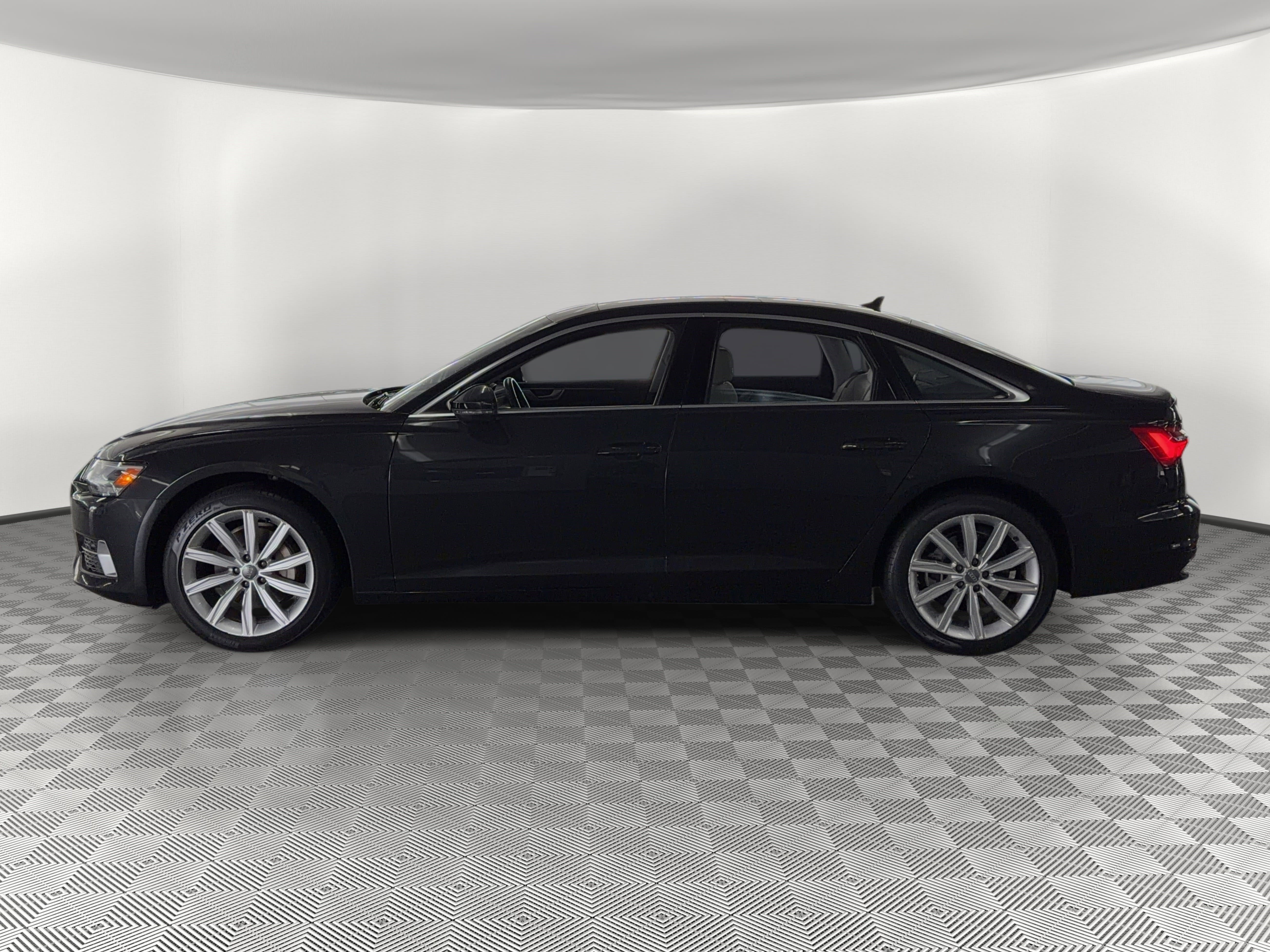 Used 2019 Audi A6 2.0T Premium w/ Convenience Package image 2