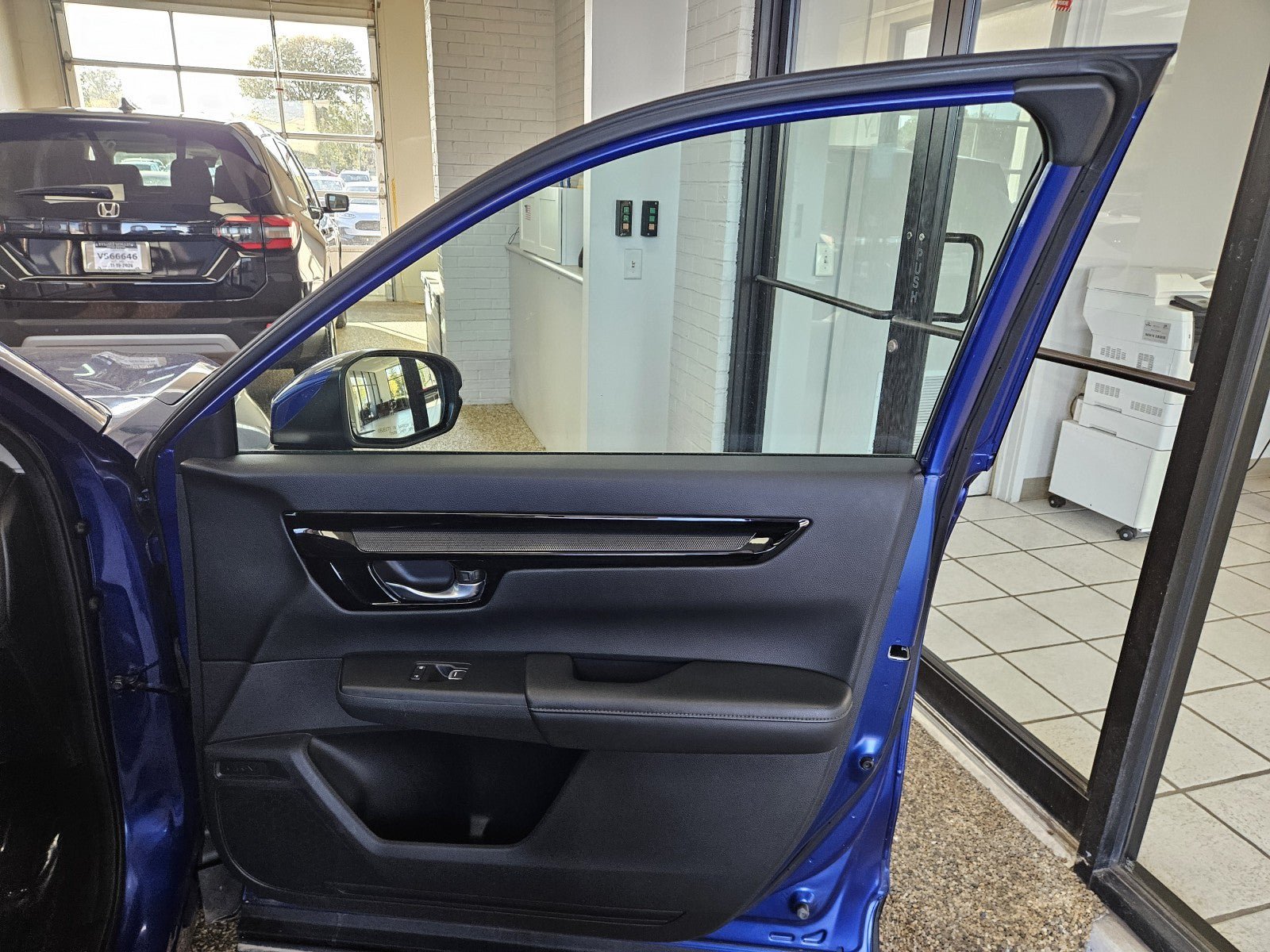 Used 2023 Honda CR-V EX-L image 13