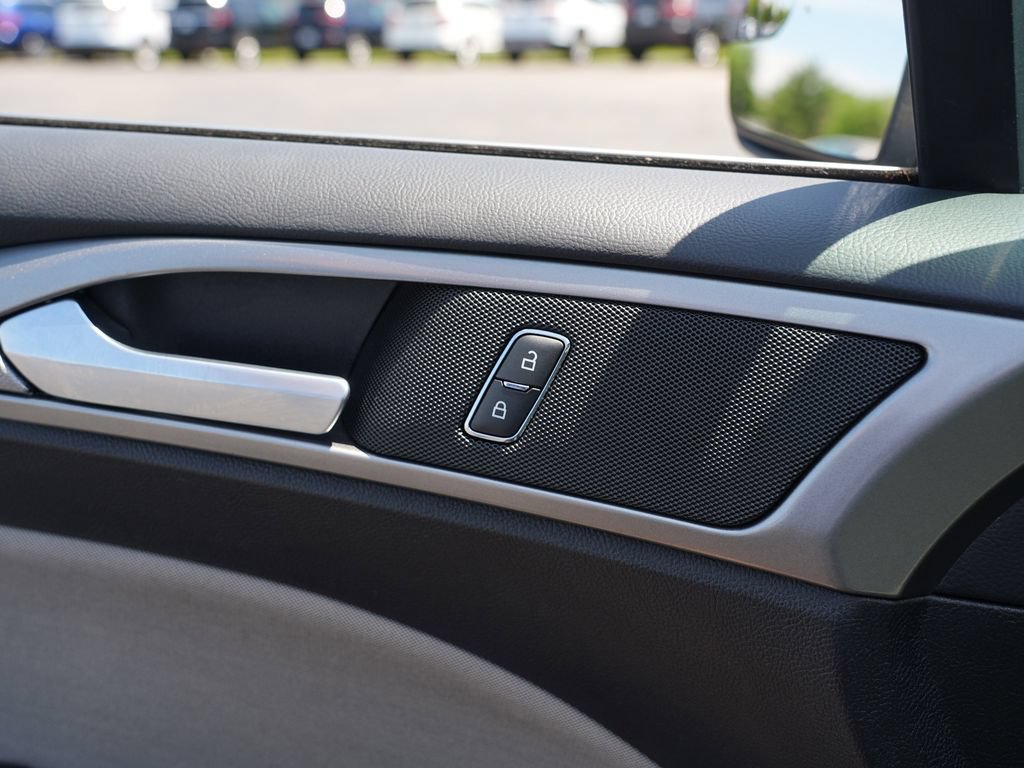 Used 2018 Ford Fusion S FWD image 18