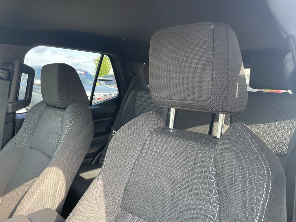 Used 2025 Toyota 4Runner SR5 AWD/4WD image 21