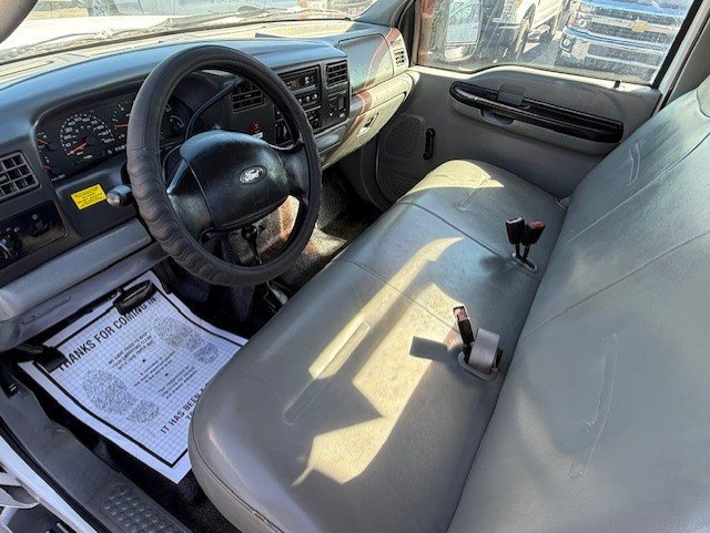 Used 2004 Ford F550 4x4 Regular Cab Super Duty image 14