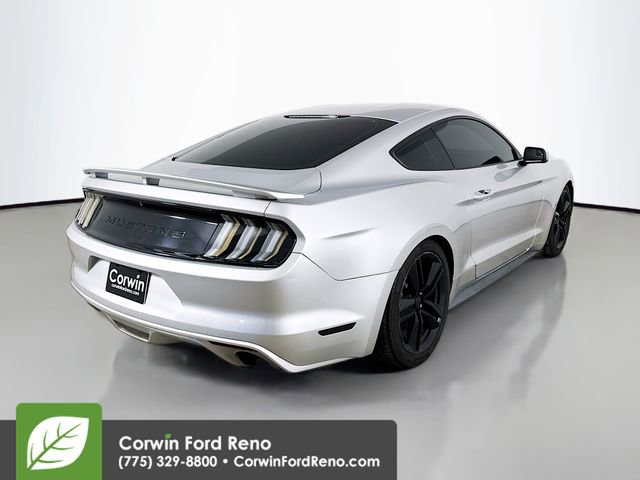 Used 2017 Ford Mustang Coupe image 7