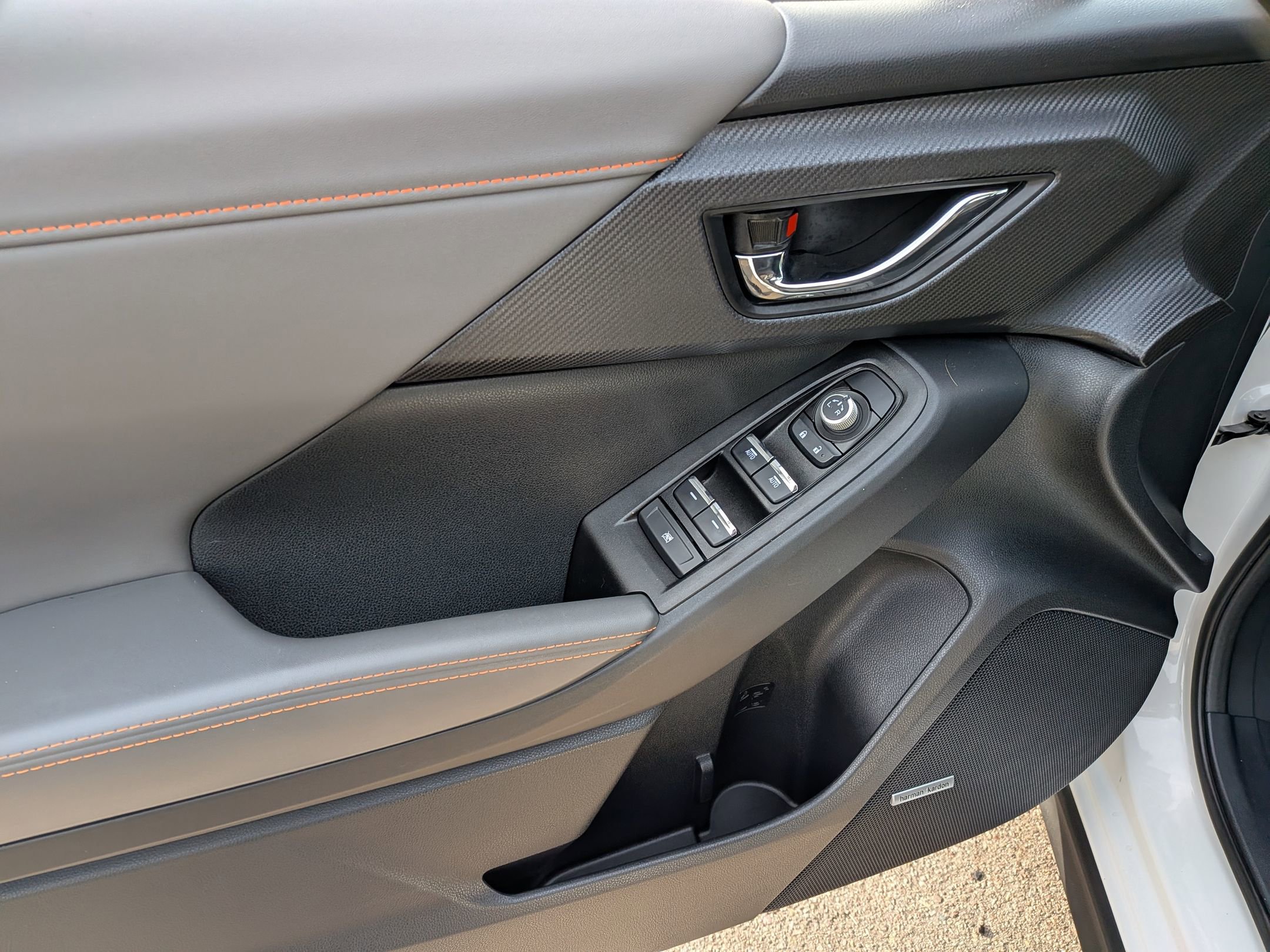 Certified 2025 Subaru Crosstrek 2.5i Limited w/ Crosstrek Mirror Package image 8