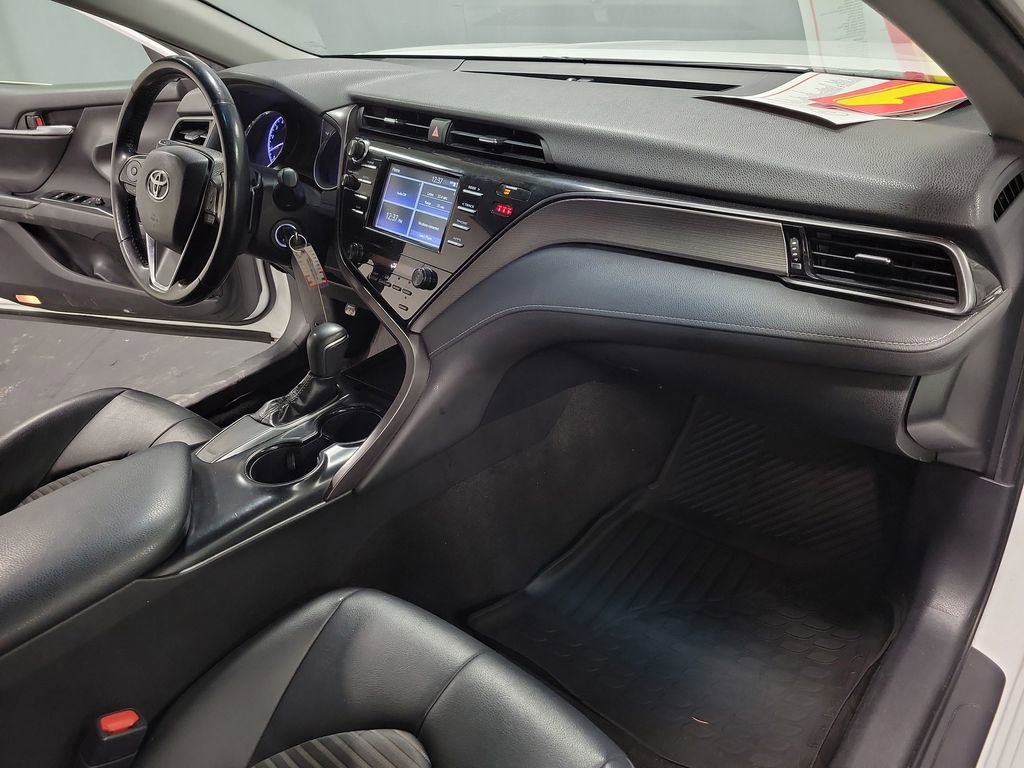 Used 2019 Toyota Camry SE image 23