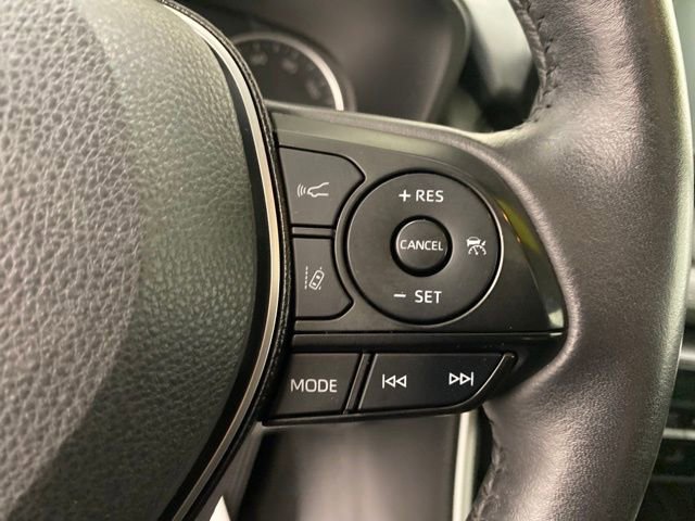 Used 2020 Toyota RAV4 XLE w/ Convenience Package image 18