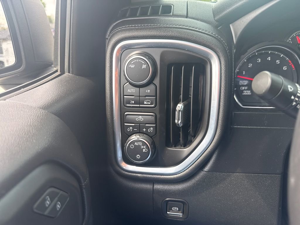 Used 2019 Chevrolet Silverado 1500 LT w/ All-Star Edition AWD/4WD image 40