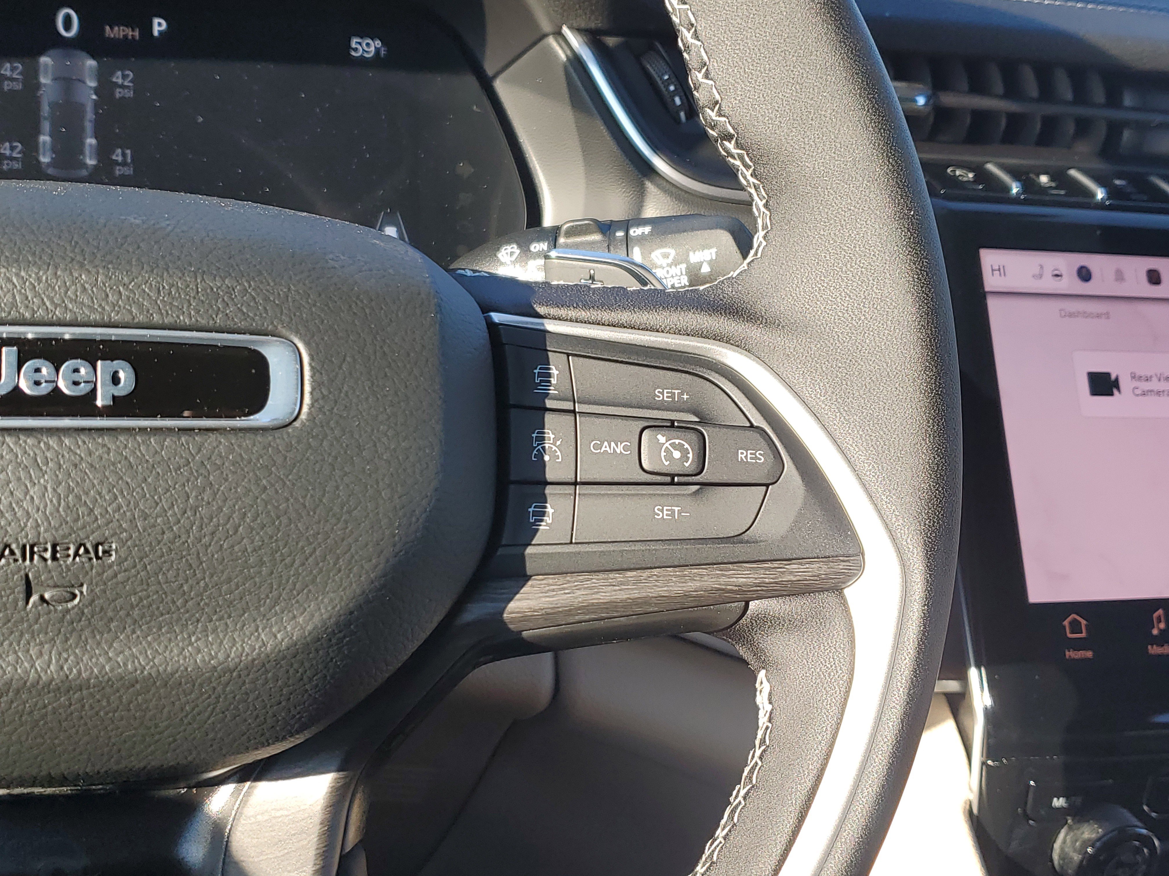 New 2025 Jeep Grand Cherokee Limited image 23