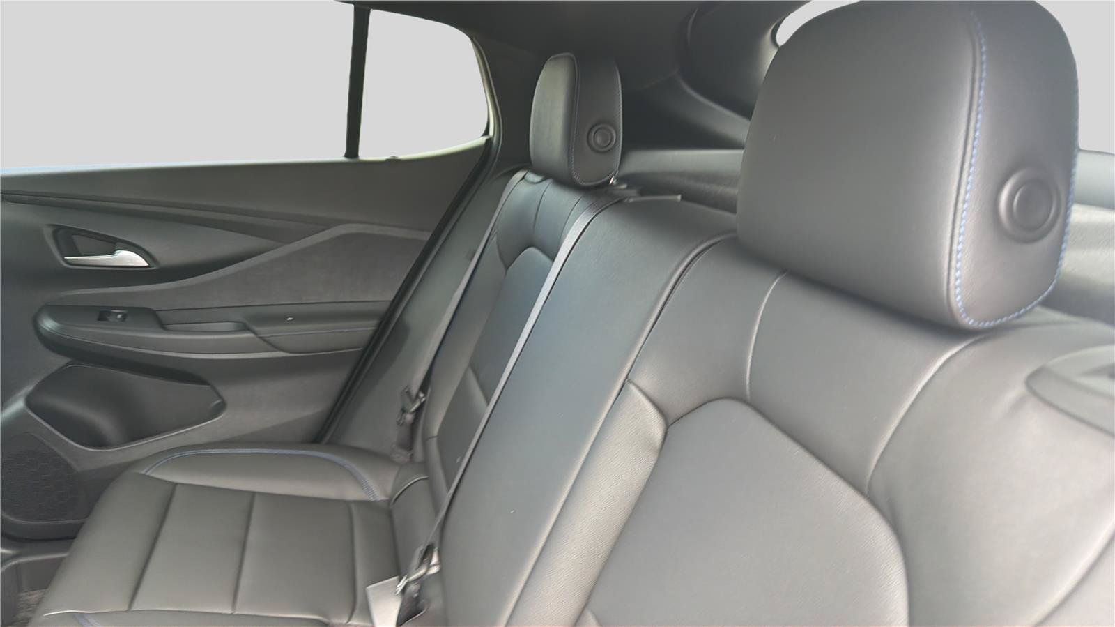 New 2026 Buick Envista Sport Touring w/ Convenience I Package FWD image 19