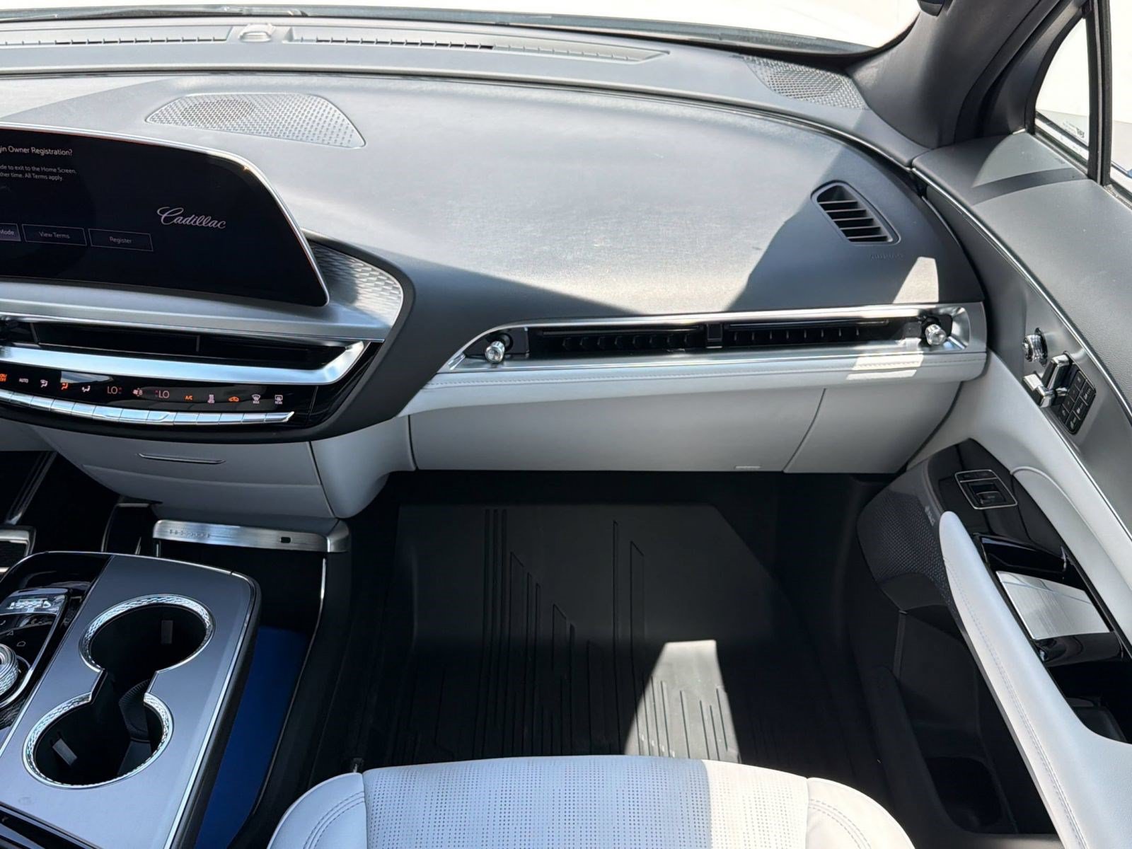 New 2027 Cadillac Lyriq Sport RWD image 28