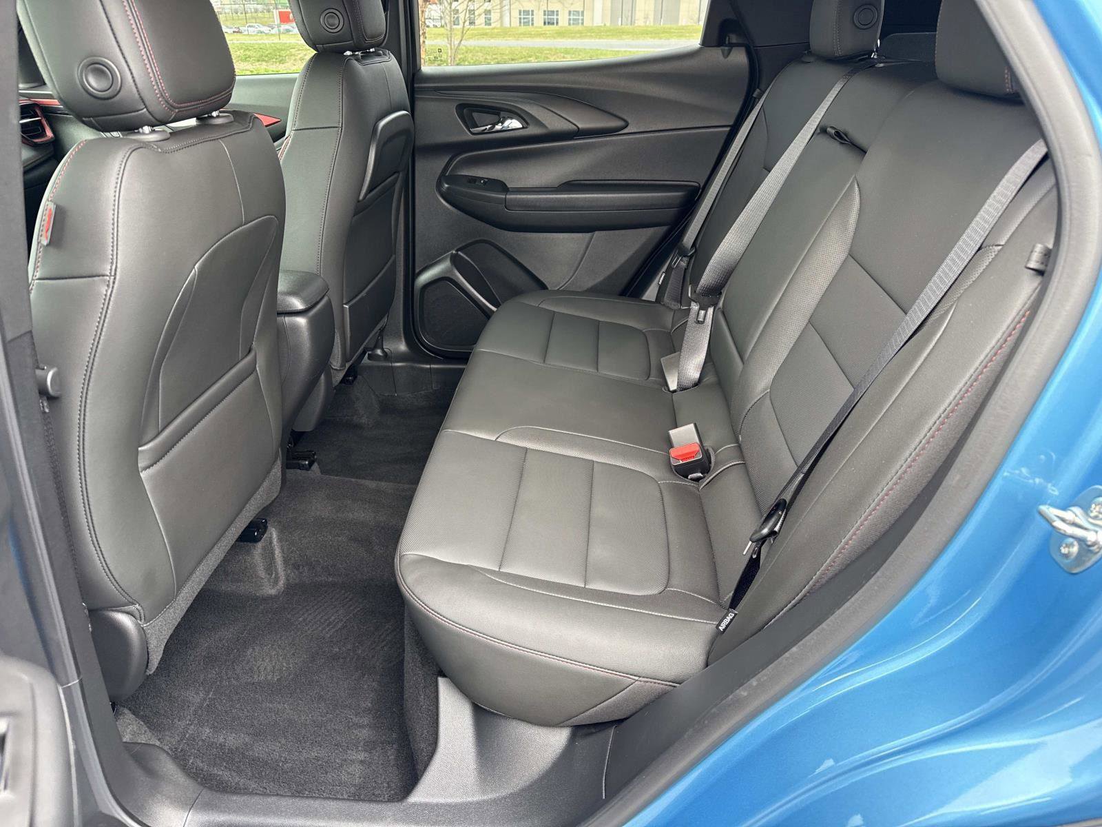 Used 2025 Chevrolet TrailBlazer RS w/ Driver Confidence Package image 22