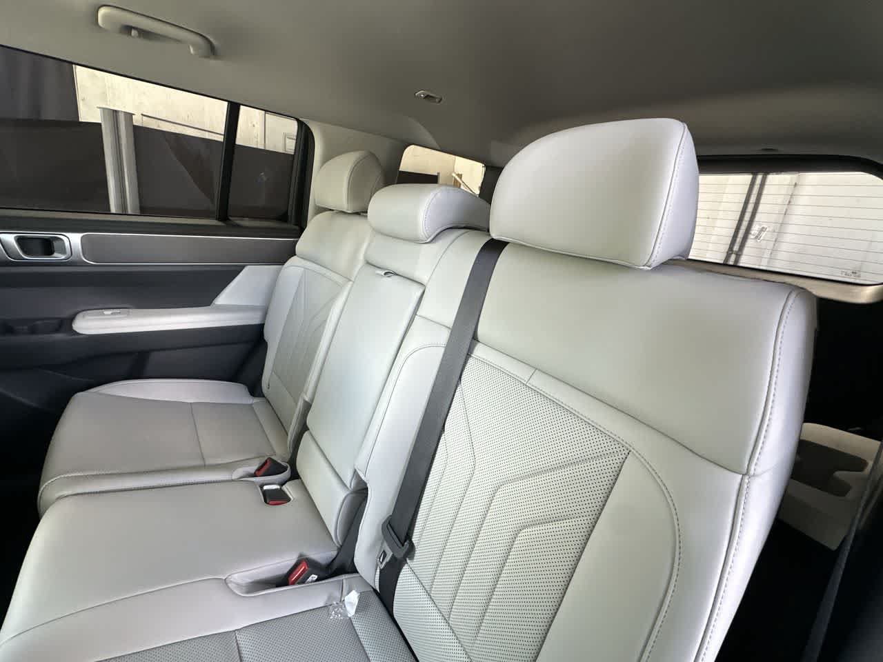 New 2027 Hyundai Santa Fe SEL FWD image 22