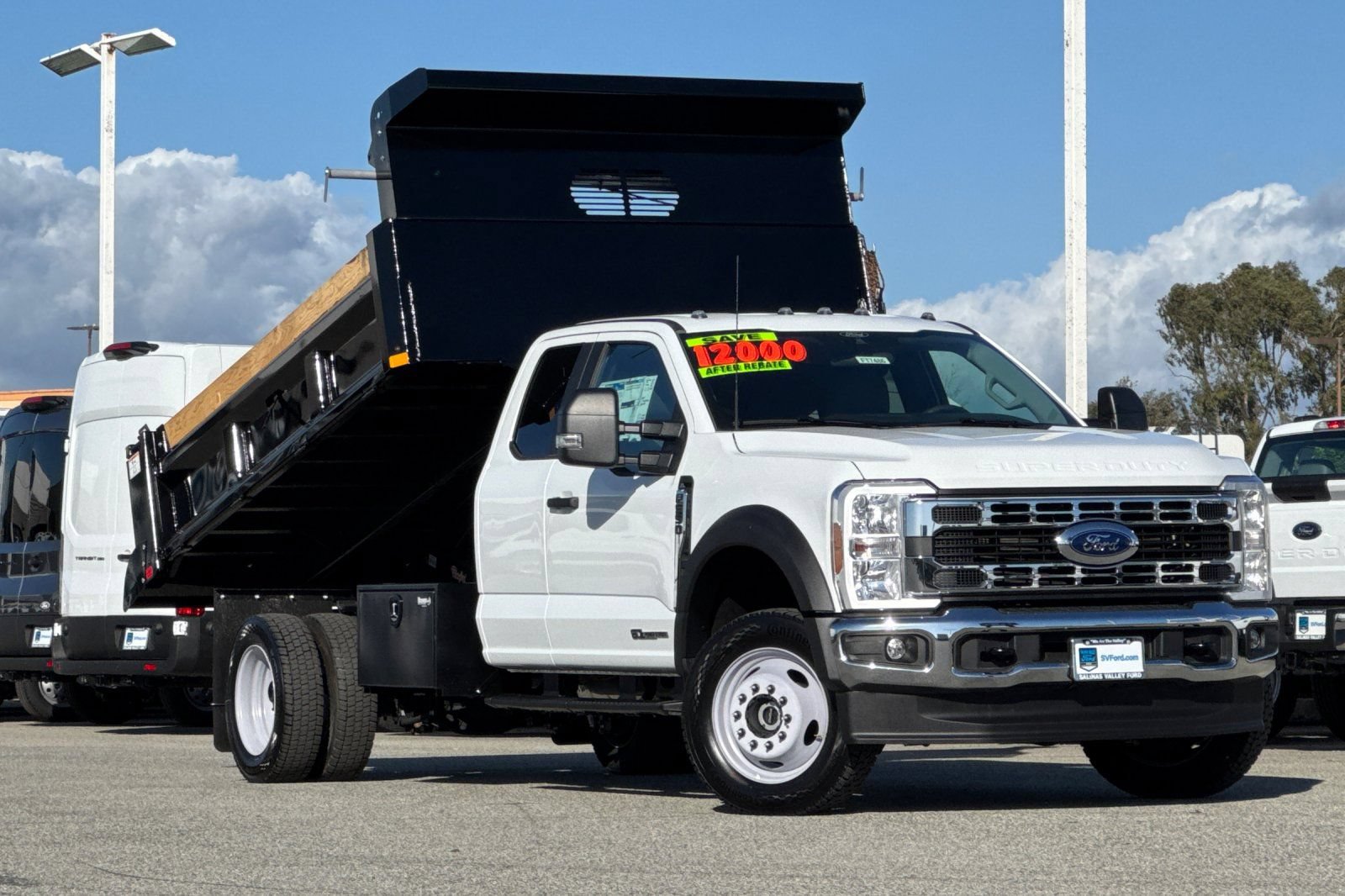 New 2025 Ford F550 4x4 SuperCab Super Duty image 2