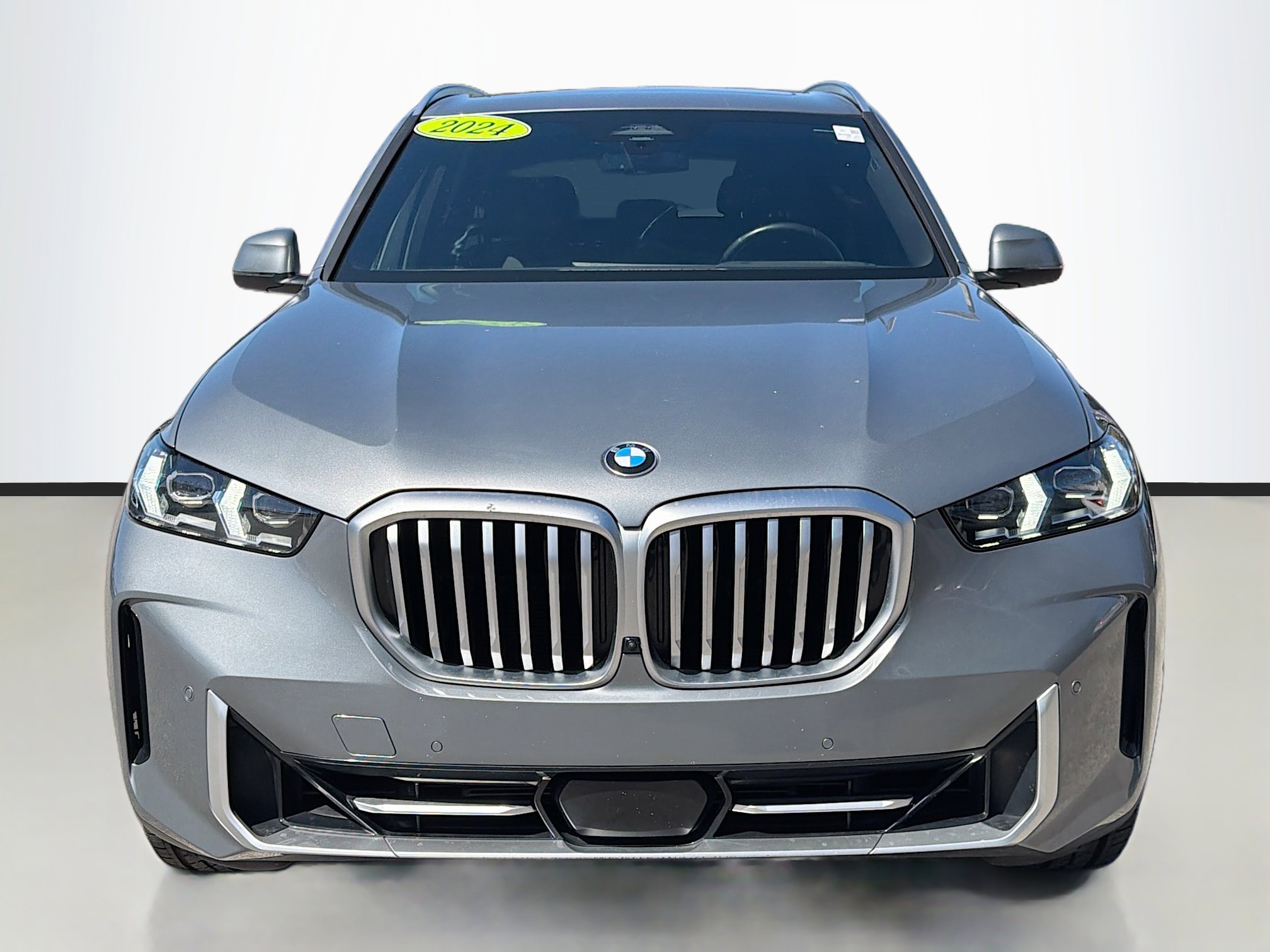 Used 2024 BMW X5 sDrive40i w/ Premium Package image 8